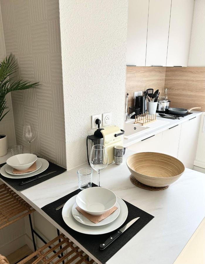 Modern 1 Bdr + Balcony + Free Parking + Ac + Pool L'Isle-d'Abeau Exterior foto