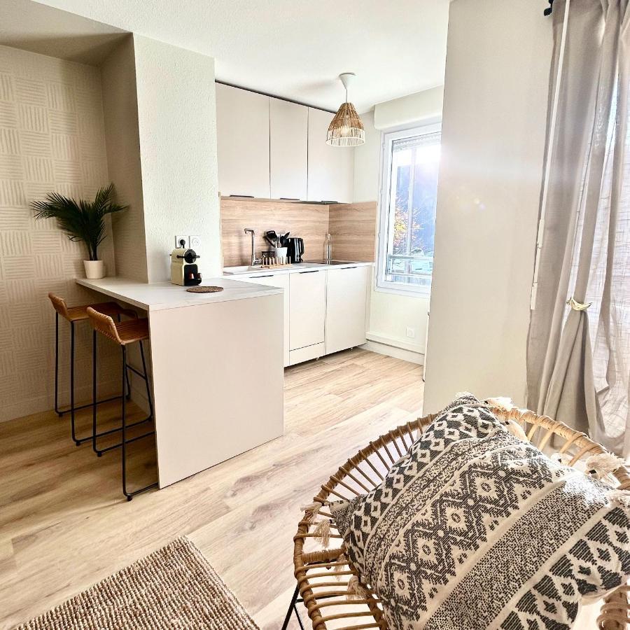 Modern 1 Bdr + Balcony + Free Parking + Ac + Pool L'Isle-d'Abeau Exterior foto